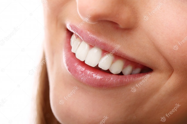 Conheça os procedimentos estéticos dentais para te deixar com o sorriso bonito