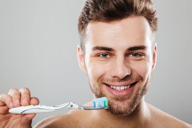 Veja 5 passos para escolher seu creme dental
