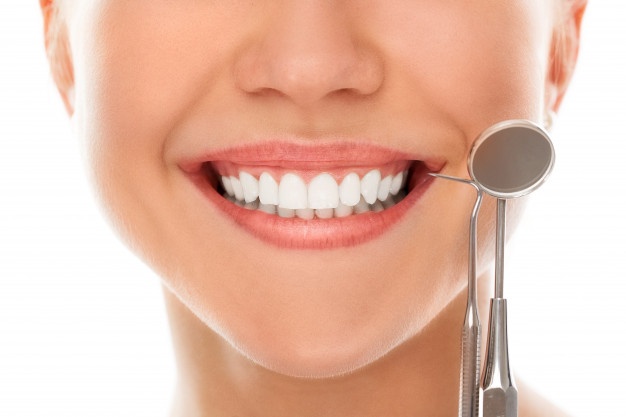 Lente de contato dental: Entenda todos os benefícios